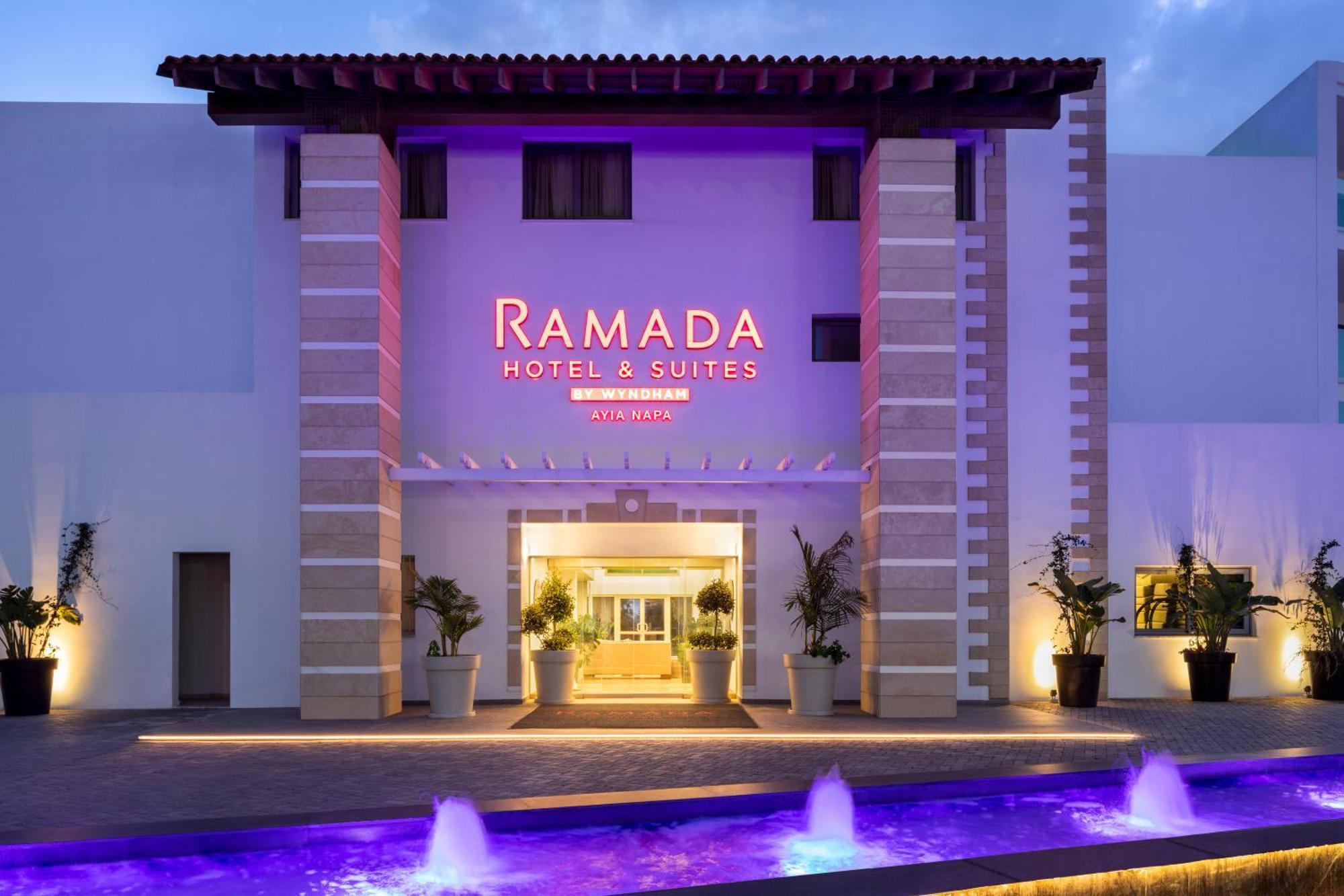 Ramada Hotel & Suites By Wyndham Айя-Напа Экстерьер фото